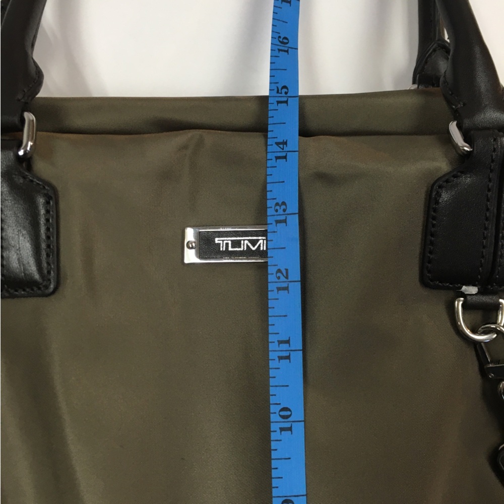 Tumi Voyageur Tote Bag Olive Green Brown Travel Work Business Casual Vacation - Picture 16 of 16